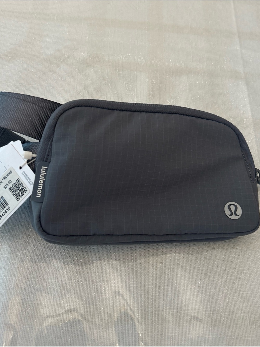 lululemon athletica Black womens belt bag